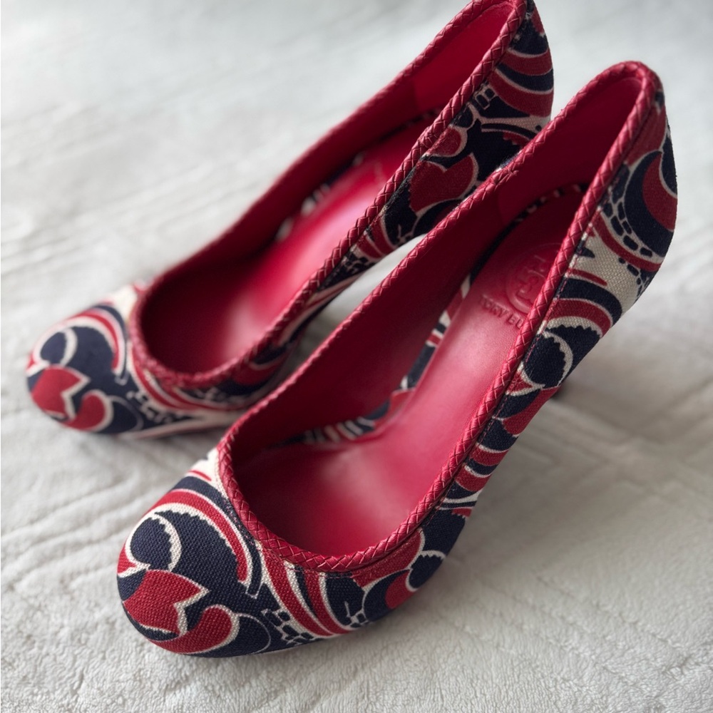 Tory Burch Stylish Red and Navy Heels